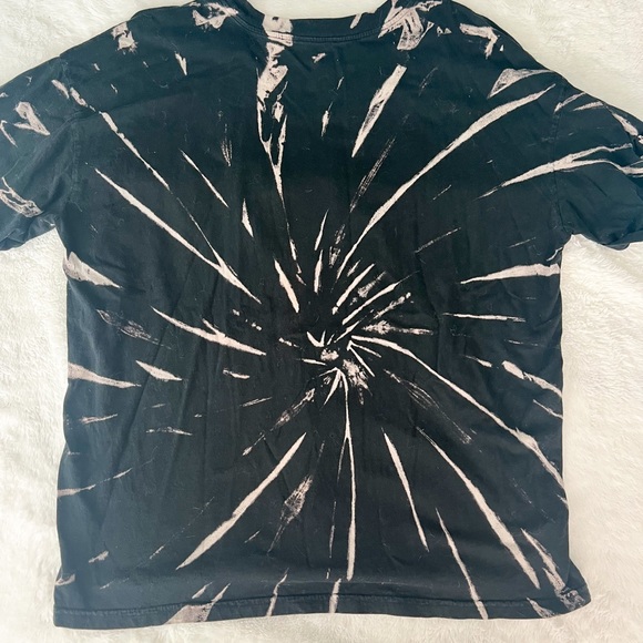 SOLD Urban Outfitters Tiger Rock & Roll Graphic Tee - Picture 3 of 4